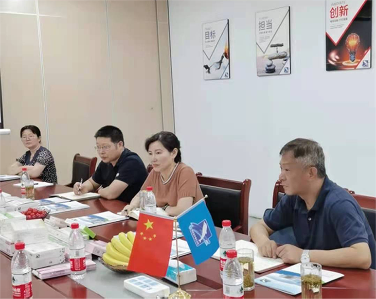 省药品监视治理局第一分局局长张淼一行莅临F6福鹿会医疗考察调研